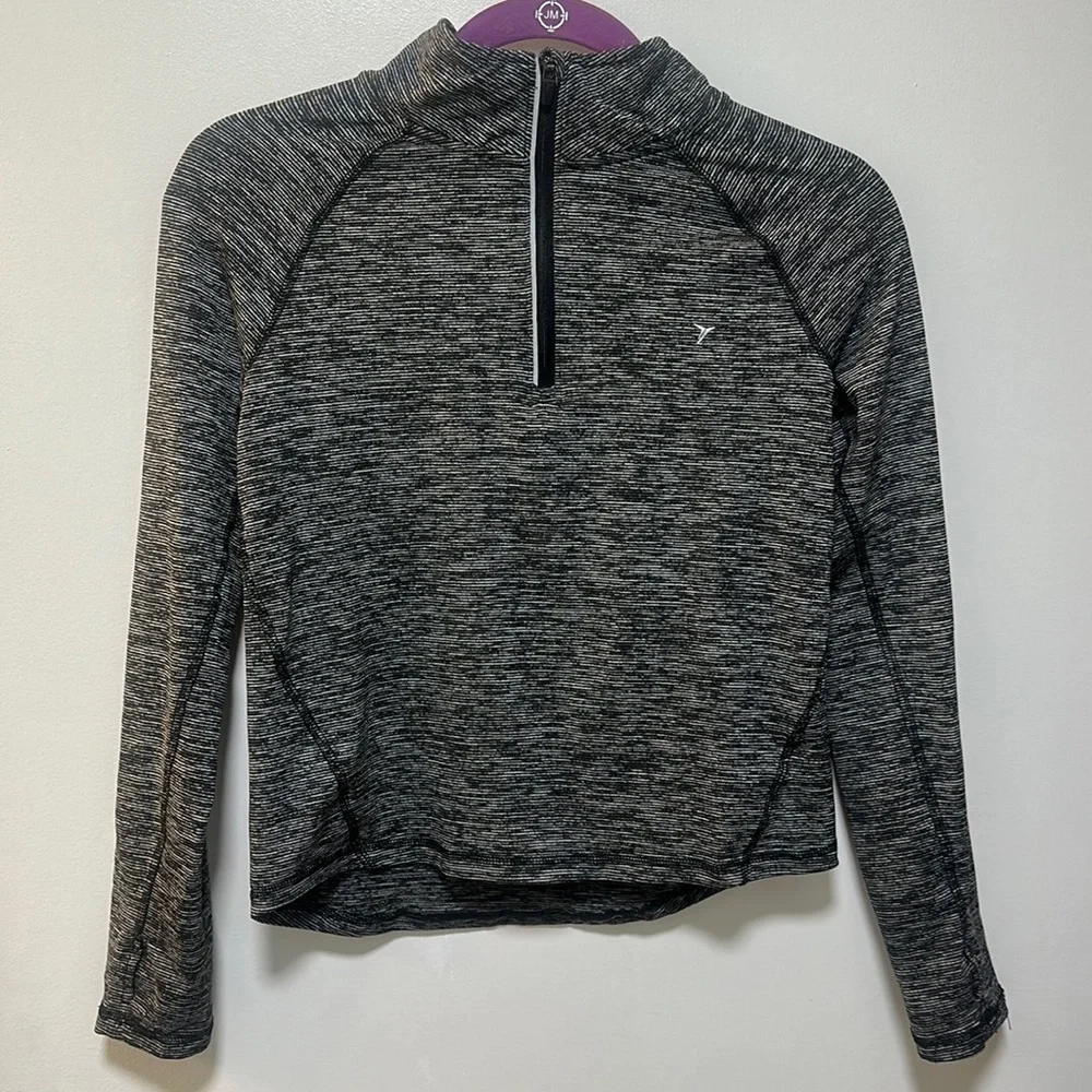 Girls Old Navy long sleeve zip top size L